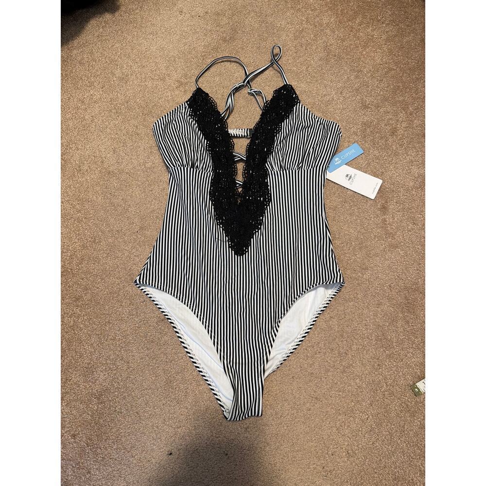 Cupshe wish you well lace one piece swimsuit size M
